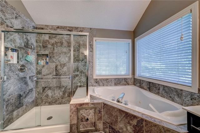 16655 W 155th Terrace, Olathe, KS 66062