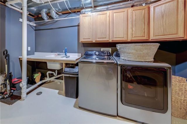 16655 W 155th Terrace, Olathe, KS 66062