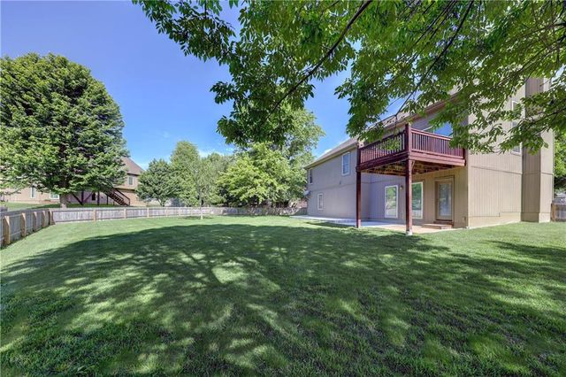 16655 W 155th Terrace, Olathe, KS 66062