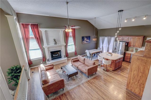 16655 W 155th Terrace, Olathe, KS 66062