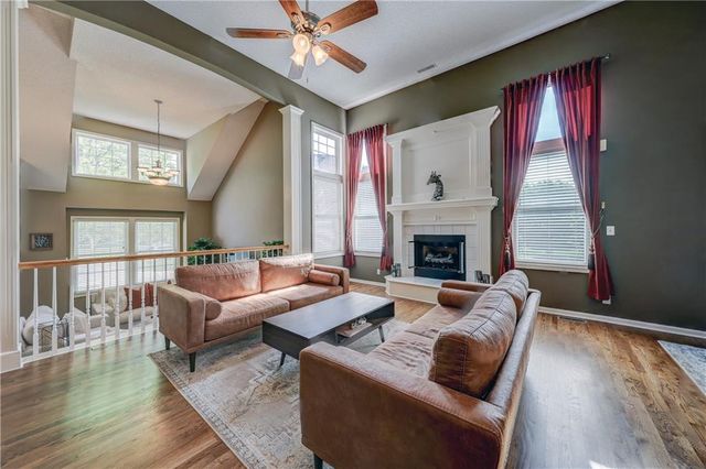 16655 W 155th Terrace, Olathe, KS 66062