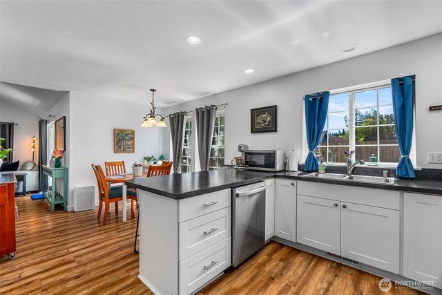 2715 28th Avenue SW, Tumwater, WA 98512