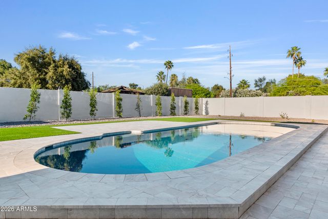 5540 E DAHLIA Drive, Scottsdale, AZ 85254