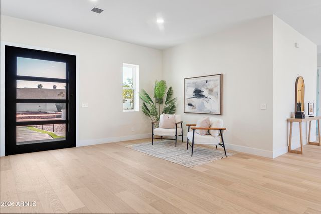 5540 E DAHLIA Drive, Scottsdale, AZ 85254