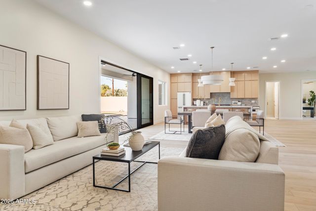 5540 E DAHLIA Drive, Scottsdale, AZ 85254