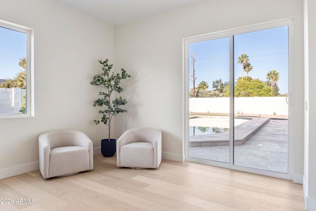 5540 E DAHLIA Drive, Scottsdale, AZ 85254