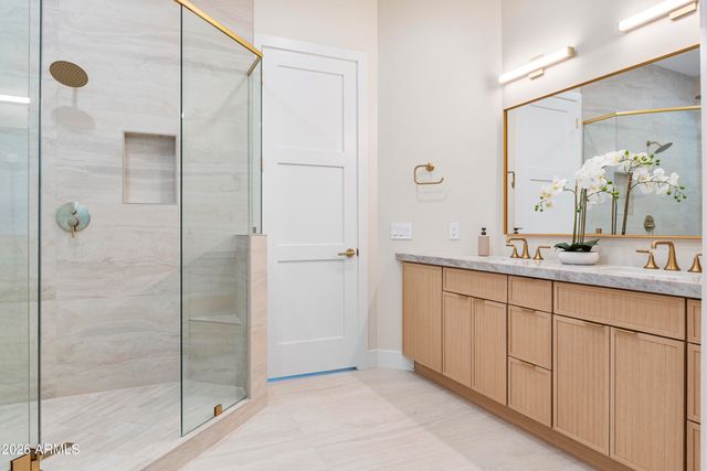 5540 E DAHLIA Drive, Scottsdale, AZ 85254