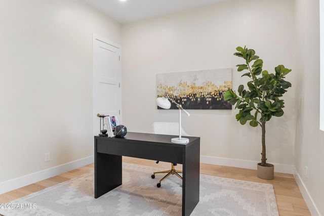 5540 E DAHLIA Drive, Scottsdale, AZ 85254