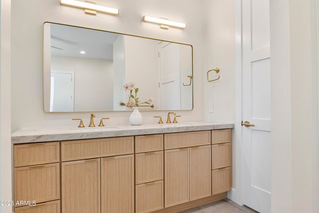 5540 E DAHLIA Drive, Scottsdale, AZ 85254