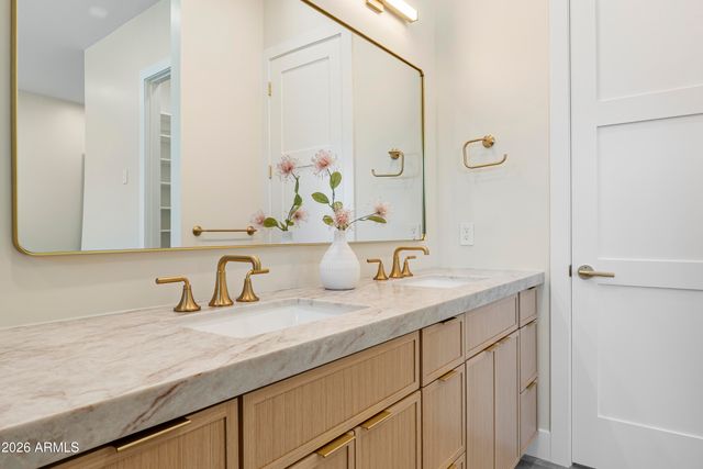 5540 E DAHLIA Drive, Scottsdale, AZ 85254