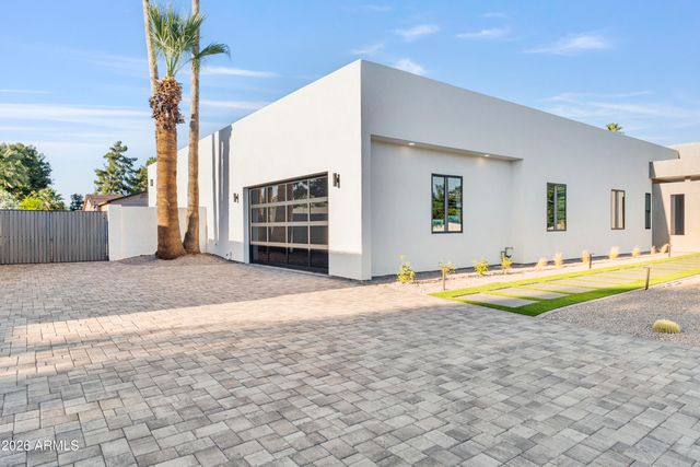 5540 E DAHLIA Drive, Scottsdale, AZ 85254