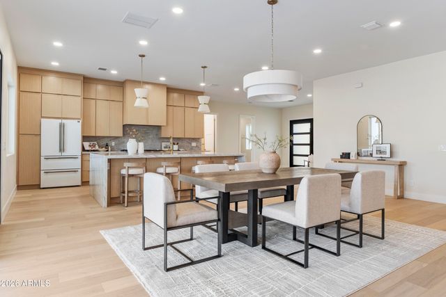 5540 E DAHLIA Drive, Scottsdale, AZ 85254