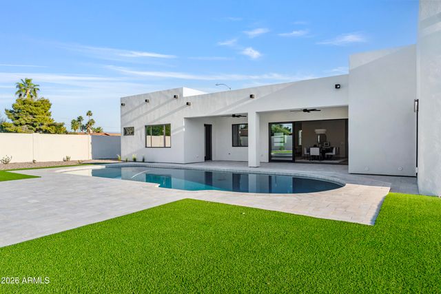 5540 E DAHLIA Drive, Scottsdale, AZ 85254