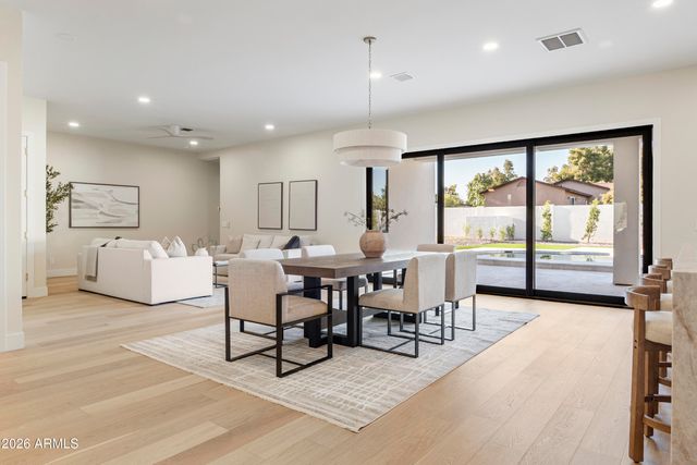 5540 E DAHLIA Drive, Scottsdale, AZ 85254