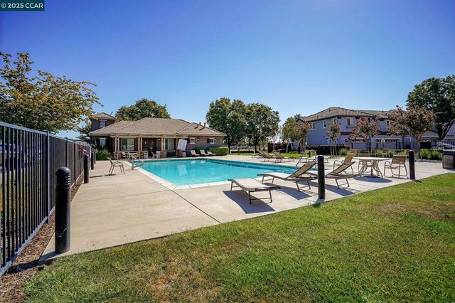 1347 Eisenhower Way, Brentwood, CA 94513