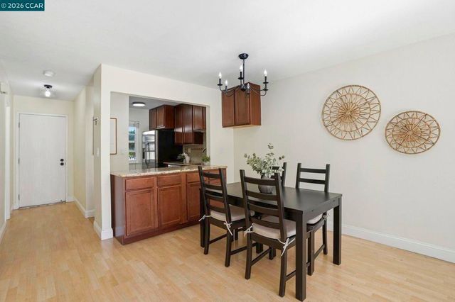 1535 Parkwood Pl, Concord, CA 94521