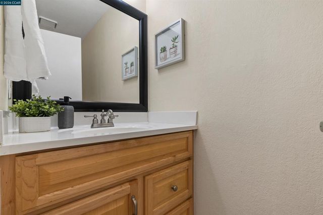 1535 Parkwood Pl, Concord, CA 94521