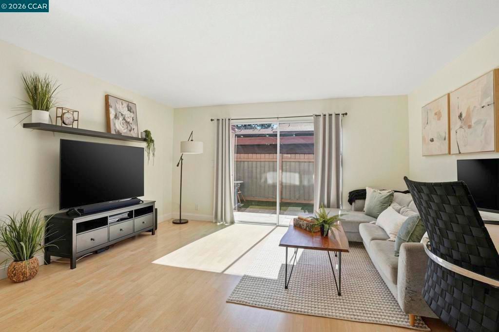 1535 Parkwood Pl, Concord, CA 94521