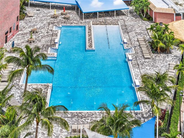 124 Oakridge I 124, Deerfield Beach, FL 33442