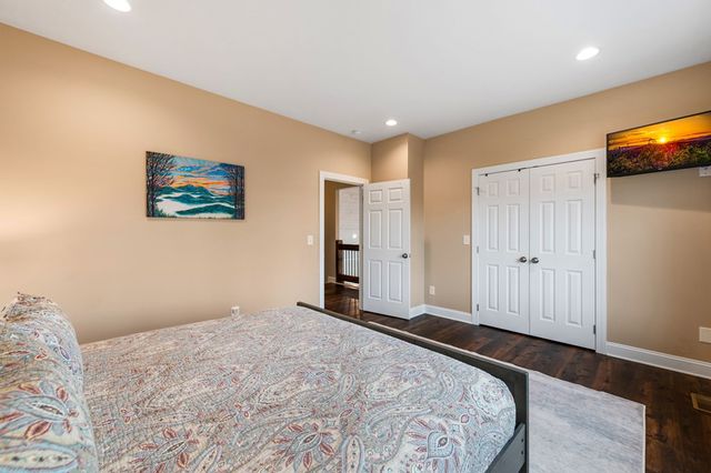 1016 Twisted Oak Road, Talking Rock, GA 30175