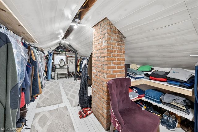 2224 Bunts Road, Lakewood, OH 44107