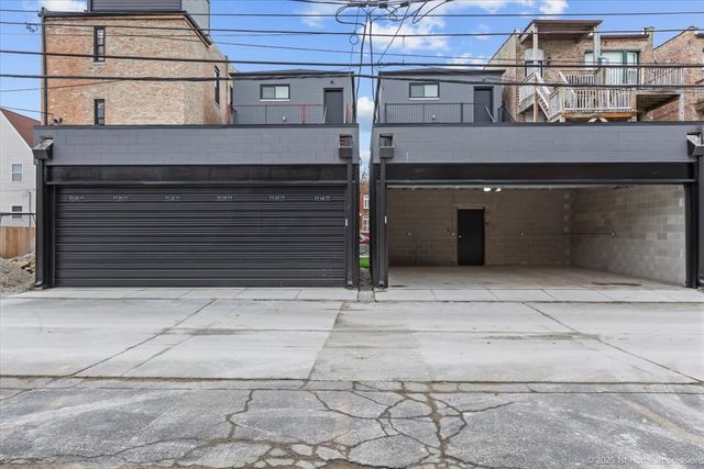 4934 S Champlain Avenue, Chicago, IL 60615