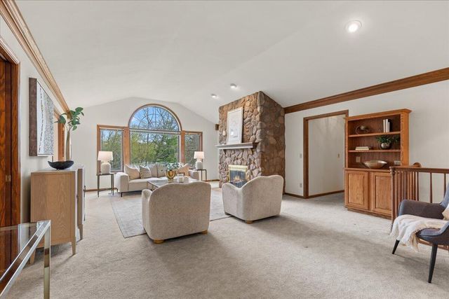 N95W7155 Coventry COURT, Cedarburg, WI 53012