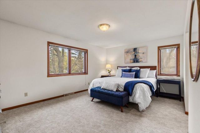 N95W7155 Coventry COURT, Cedarburg, WI 53012