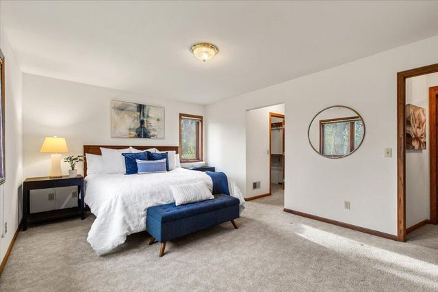 N95W7155 Coventry COURT, Cedarburg, WI 53012