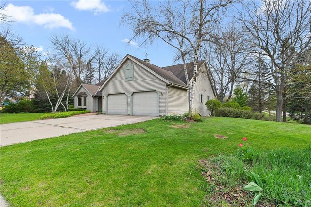 N95W7155 Coventry COURT, Cedarburg, WI 53012