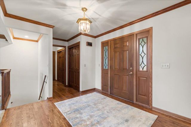 N95W7155 Coventry COURT, Cedarburg, WI 53012