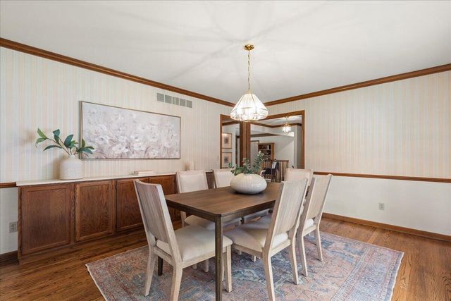 N95W7155 Coventry COURT, Cedarburg, WI 53012