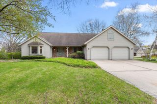 N95W7155 Coventry COURT, Cedarburg, WI 53012