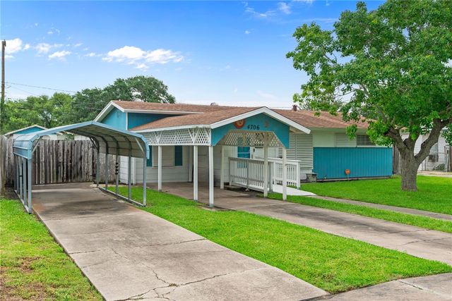 4706 Prinston Dr, Corpus Christi, TX 78411