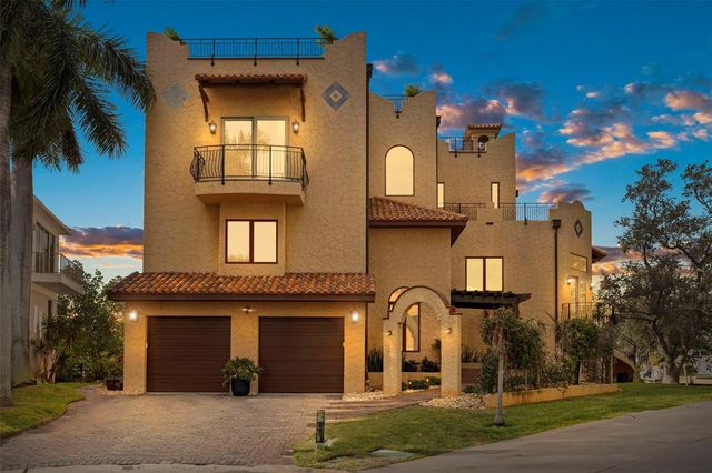 1815 BAYOU GRANDE BOULEVARD NE, St Petersburg, FL 33703