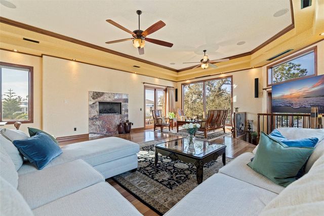 1815 BAYOU GRANDE BOULEVARD NE, St Petersburg, FL 33703