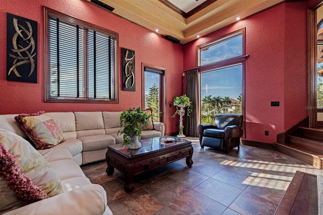 1815 BAYOU GRANDE BOULEVARD NE, St Petersburg, FL 33703