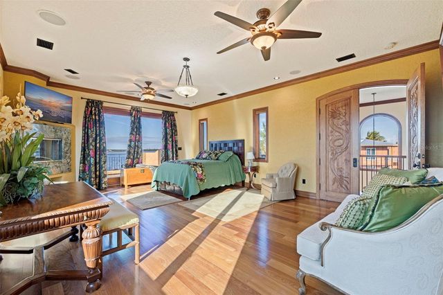 1815 BAYOU GRANDE BOULEVARD NE, St Petersburg, FL 33703