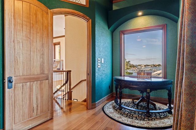 1815 BAYOU GRANDE BOULEVARD NE, St Petersburg, FL 33703