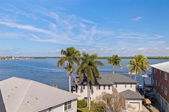 1815 BAYOU GRANDE BOULEVARD NE, St Petersburg, FL 33703