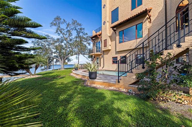 1815 BAYOU GRANDE BOULEVARD NE, St Petersburg, FL 33703