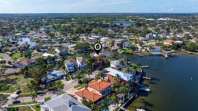 1815 BAYOU GRANDE BOULEVARD NE, St Petersburg, FL 33703