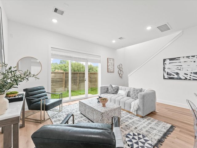 1021 Upside Wheatley Lane, Houston, TX 77091