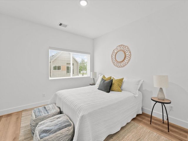 1021 Upside Wheatley Lane, Houston, TX 77091