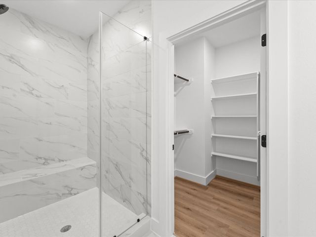 1021 Upside Wheatley Lane, Houston, TX 77091