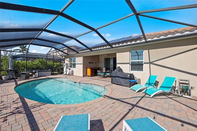 2151 Vermont LN, Naples, FL 34120