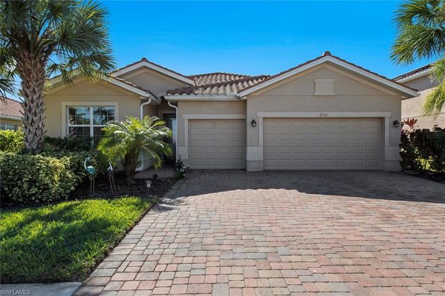 2151 Vermont LN, Naples, FL 34120