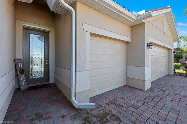 2151 Vermont LN, Naples, FL 34120