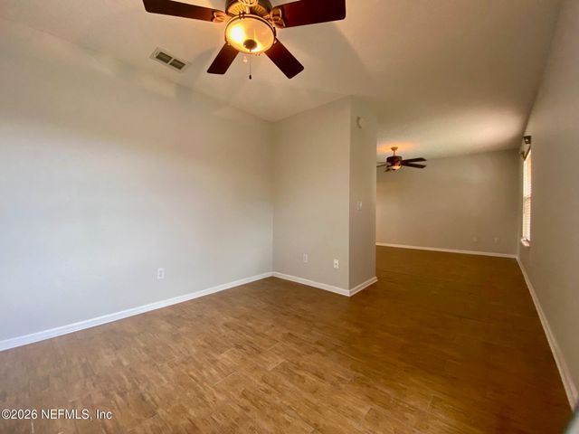 1530 VINELAND Circle B, Fleming Island, FL 32003