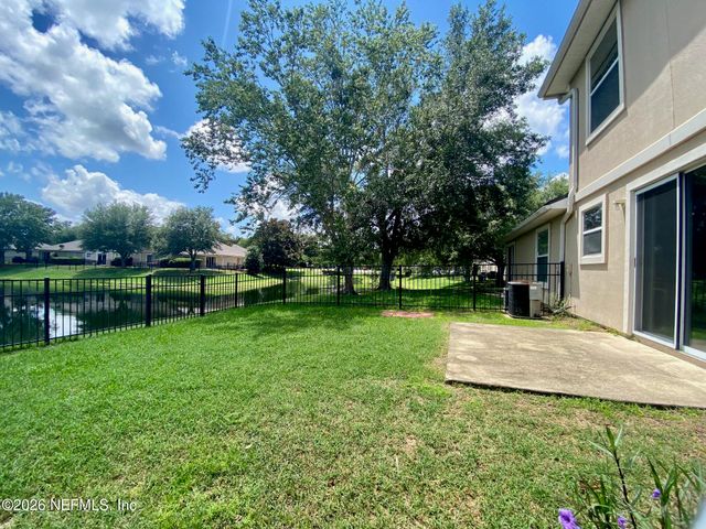 1530 VINELAND Circle B, Fleming Island, FL 32003